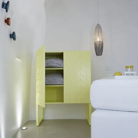 Olea Cave House Villa *