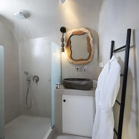 Willa Olea Cave House *