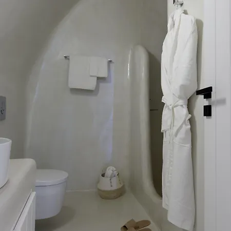 Olea Cave House