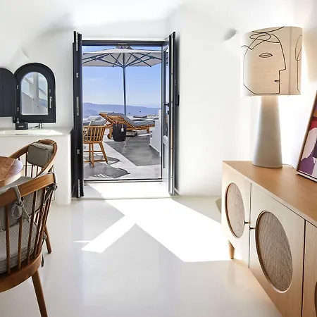 Olea Cave House *